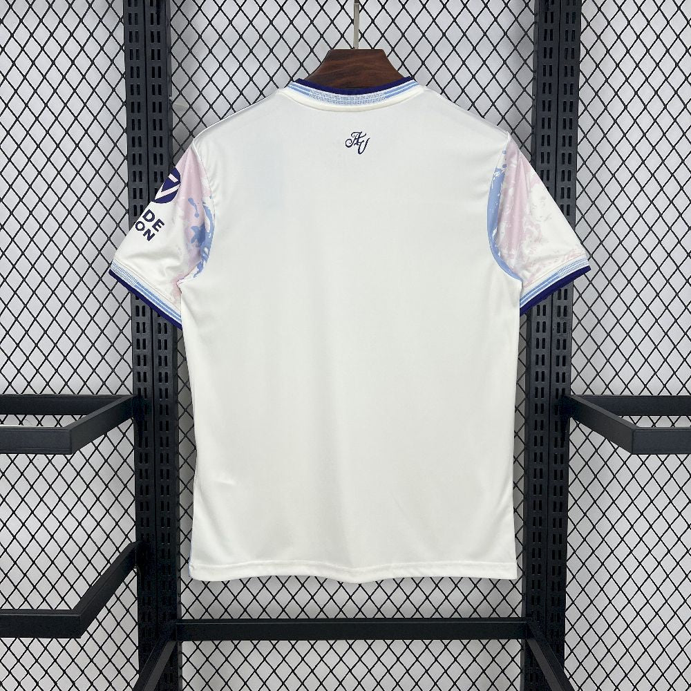 Aston Villa Alternativa 25-26