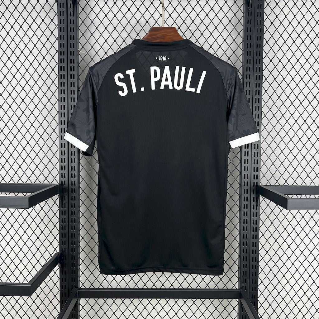 St. Pauli Alternativa 25-26