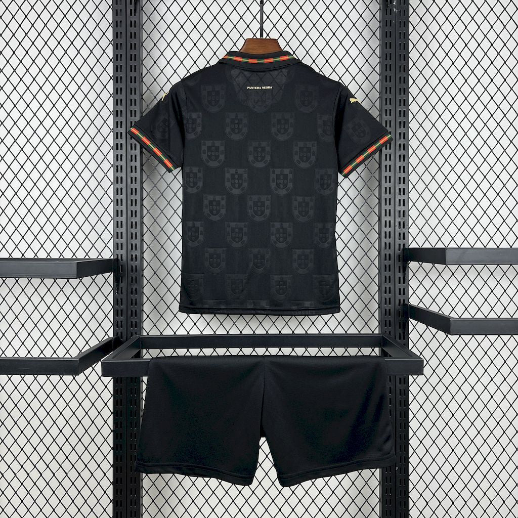 Portugal - Edição Especial “Pantera Negra” Kit Criança 25-26