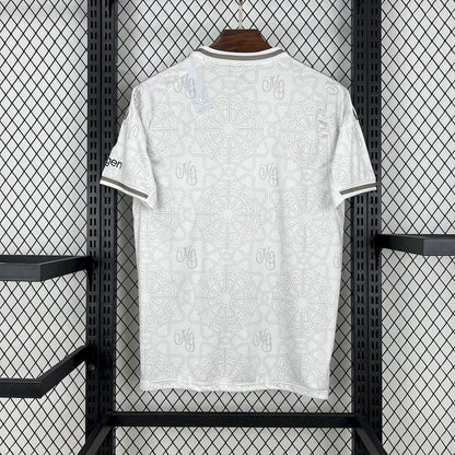 Nottingham Forest Secundária 25-26