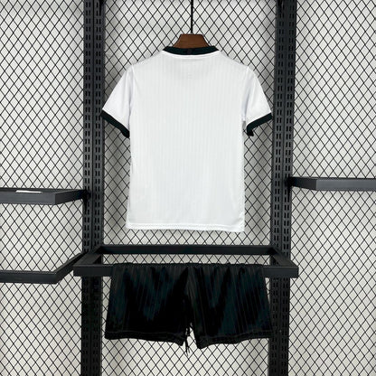 Alemanha - Edição Especial “125 anos” Kit de Criança 25-26