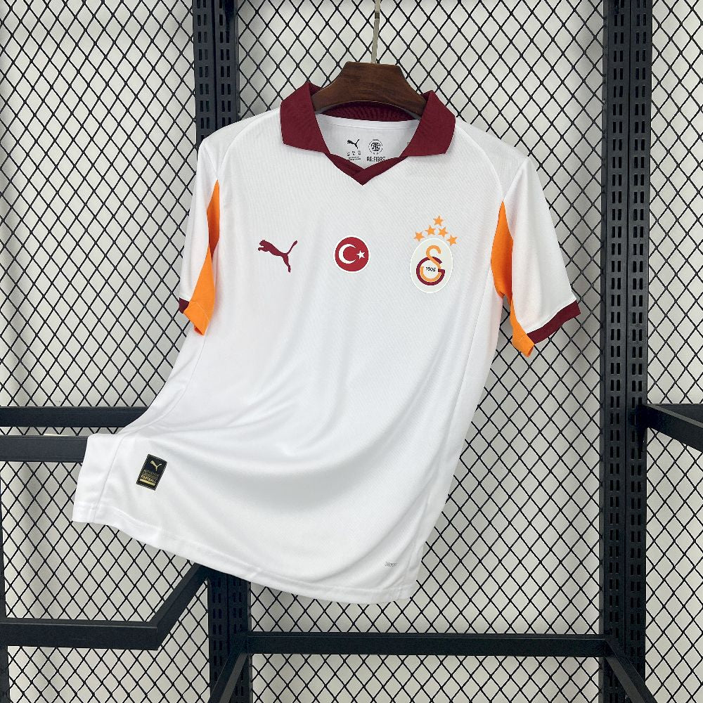 Galatasaray Secundária 25-26