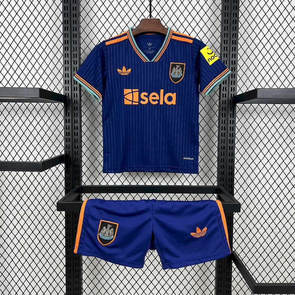 Newcastle Alternativa Kit Criança 25-26