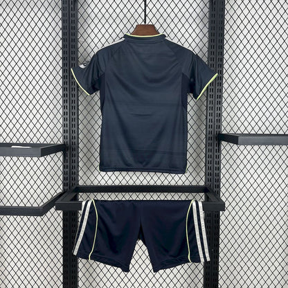 Real Madrid Secundária Kit Criança 25-26