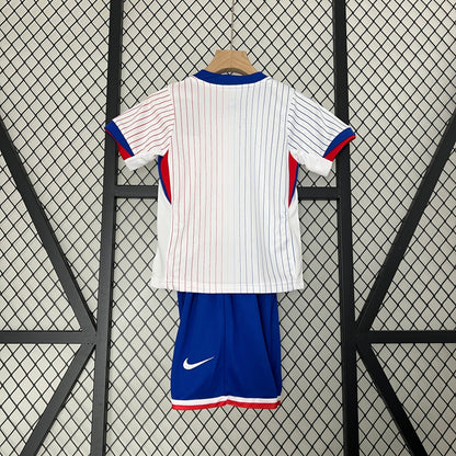 França Secundária Kit Criança 24-25