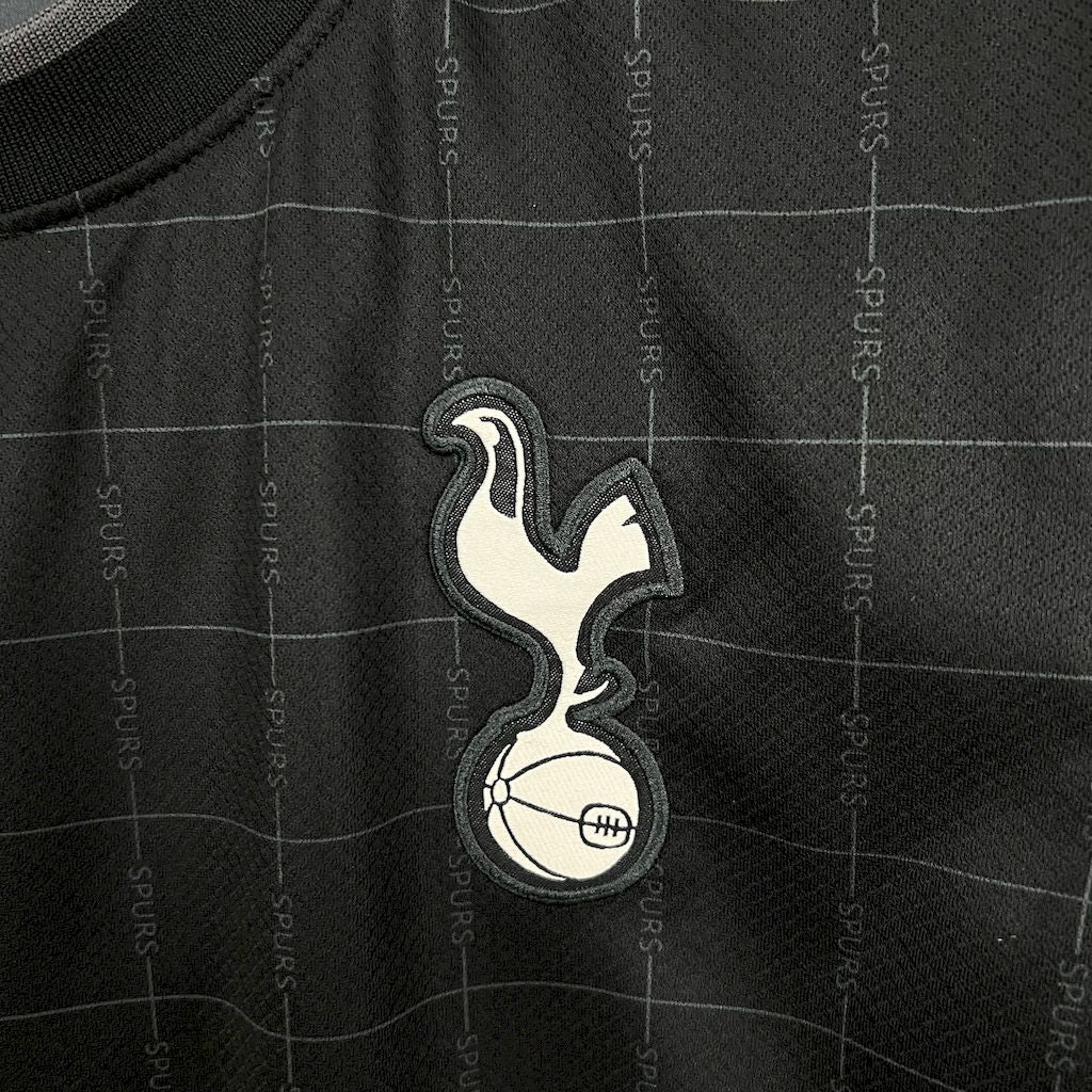 Tottenham Secundária 25-26